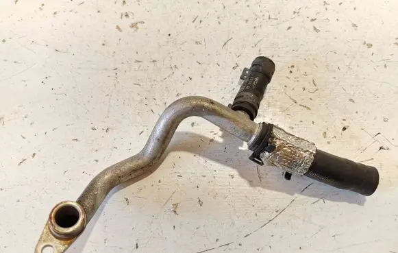 Audi Q7 4M Engine coolant pipe/hose 059121065EJ