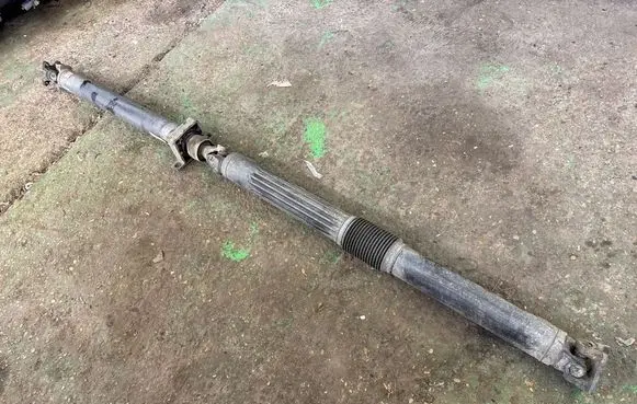 Dodge RAM Drive shaft (set) 68304475AC 68304475AA 68304475AB