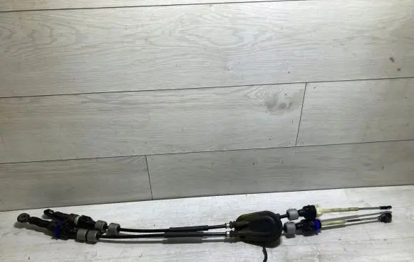 Gear shift cable linkage