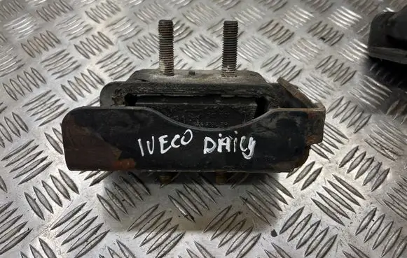 Iveco Daily 35 - 40.10 Engine mount bracket