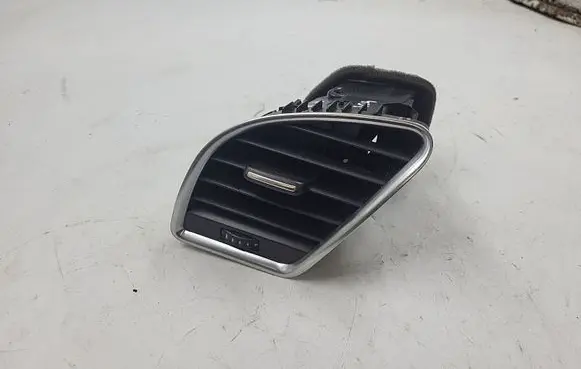 Audi A4 S4 B8 8K Dashboard side air vent grill/cover trim 8T2820901C