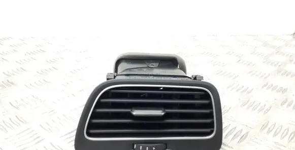 Volkswagen PASSAT B7 Dashboard side air vent grill/cover trim 5G1819710B 5G1819248B