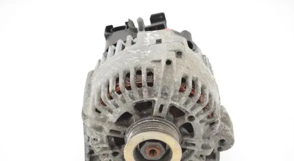 Toyota Verso Generator/alternator 27060YV040 27060YV04084 8574045