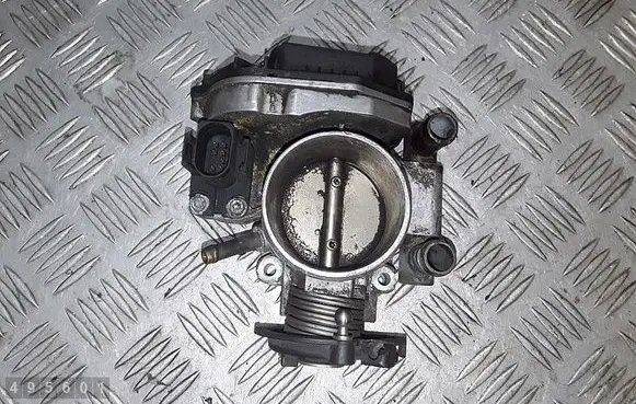 Audi A4 S4 B5 8D Throttle valve 058133063