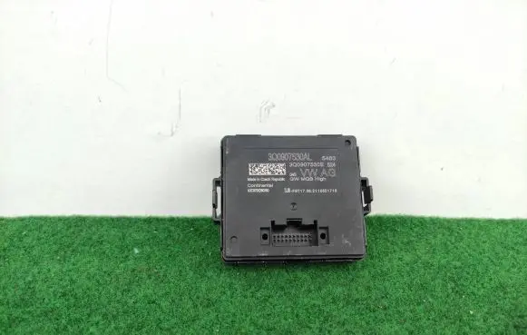 Volkswagen PASSAT B8 Gateway control module 3Q0907530AL