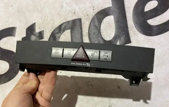 Mercedes-Benz SLK R171 Sun visor a1718200310 1718200310