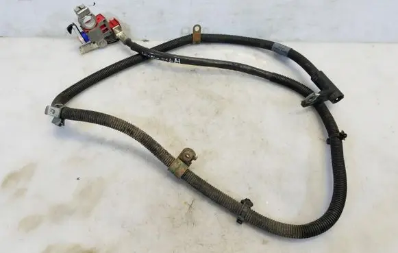 Mercedes-Benz A W176 Positive cable (battery)