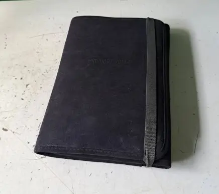 Mercedes-Benz CLS C219 Owners service history hand book 