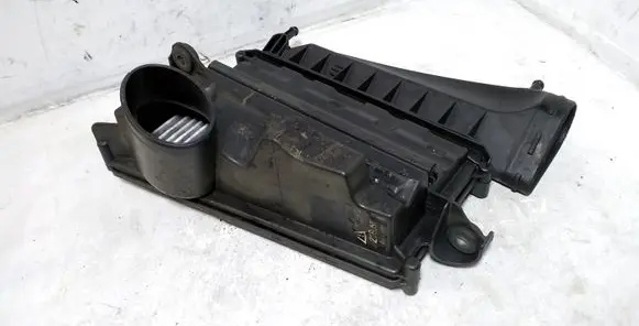 Mercedes-Benz ML W164 Air filter box A6420940204