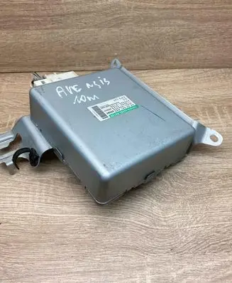 Toyota Avensis T270 Power steering control unit/module 8965005100 1129002523
