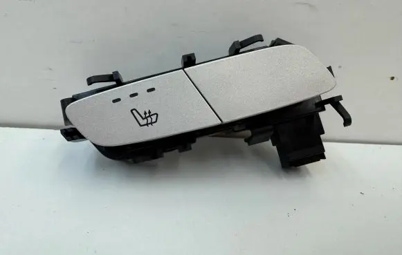 Mercedes-Benz C AMG W205 Seat heating switch A2139057302