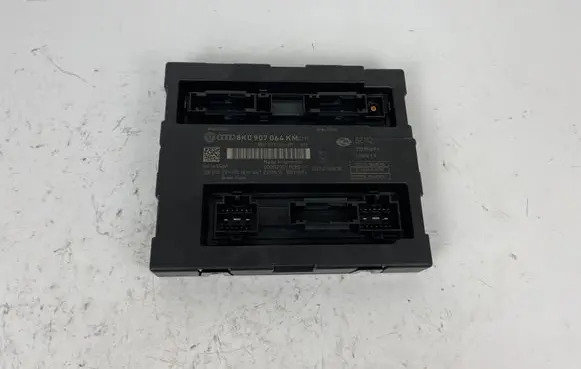 Audi A4 S4 B8 8K Comfort/convenience module 8K0907064KM