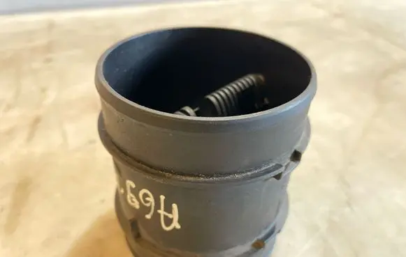 Opel Astra J Mass air flow meter 55562426