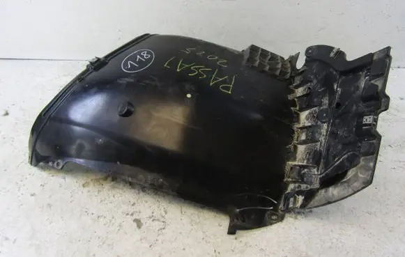 Volkswagen PASSAT B9 Front wheel arch liner splash guards 3J0805912B