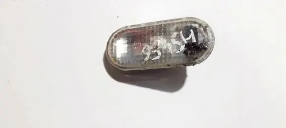 Volkswagen Golf IV Front fender indicator light 1j5949117