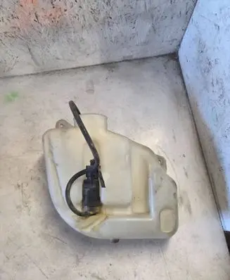 Mercedes-Benz Vito Viano W639 Windshield washer fluid reservoir/tank A6398690220