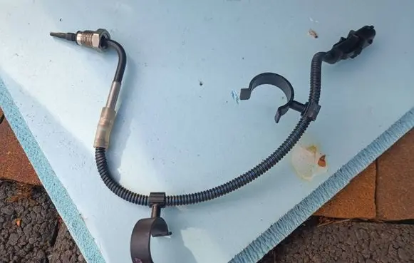 Iveco Daily 6th gen Exhaust gas temperature sensor 5801744618