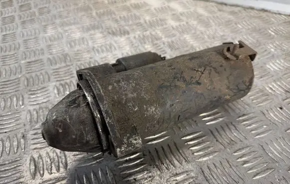 Volkswagen PASSAT B5.5 Starter motor