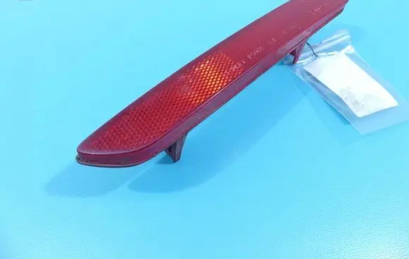 Honda CR-V Rear tail light reflector P9069 IMPRK1300010