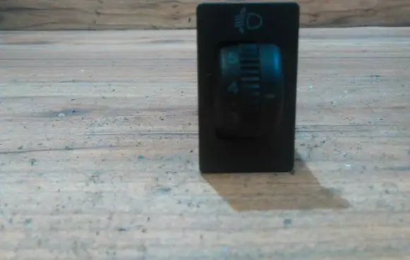 Toyota Avensis T250 Headlight level height control switch 37166 84152-05051