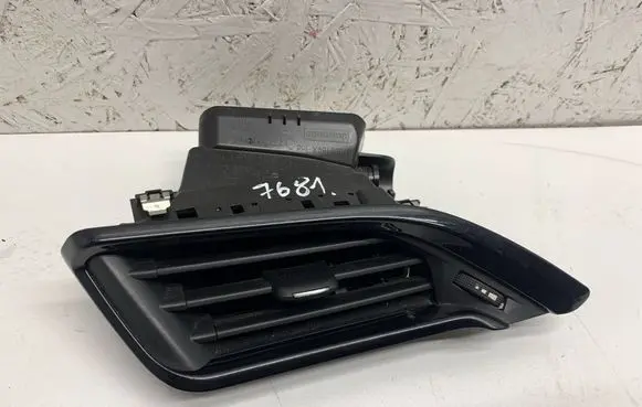 Peugeot 208 Dashboard side air vent grill/cover trim 9633131777