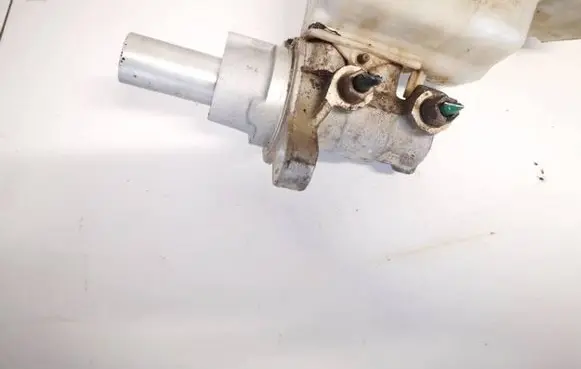 Renault Laguna III Master brake cylinder
