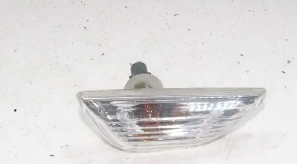 Opel Mokka Front fender indicator light 