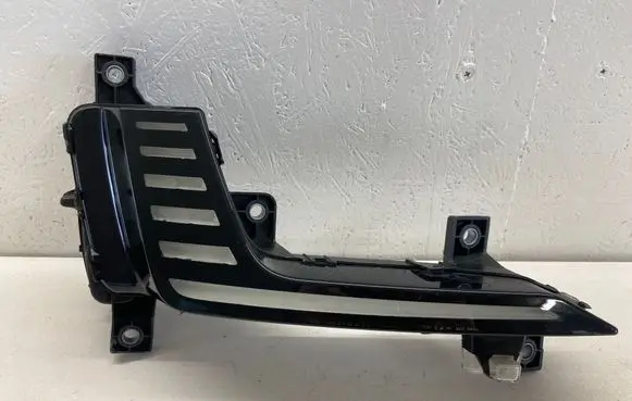 Audi A3 8Y Front fog light 8v0941055 7001901018 8000090013