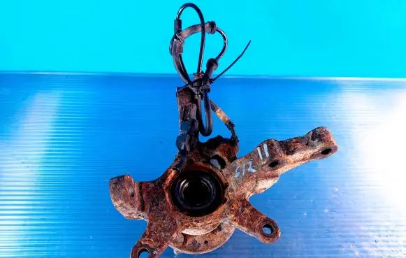 Hyundai Getz Front wheel hub spindle knuckle