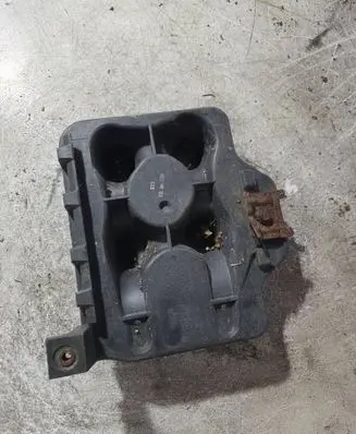 Seat Toledo II (1M) Battery box tray 1J0804373