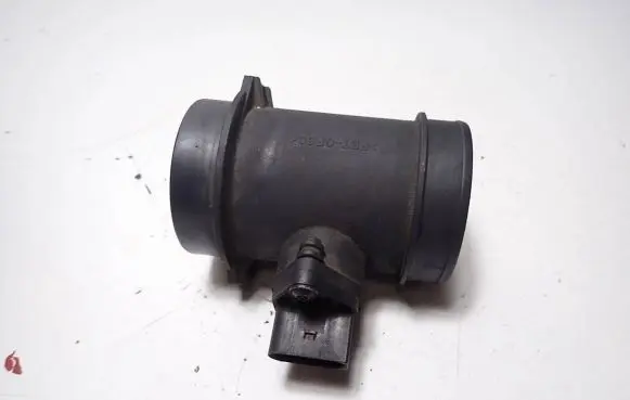 Audi A6 S6 C5 4B Mass air flow meter 0281002429