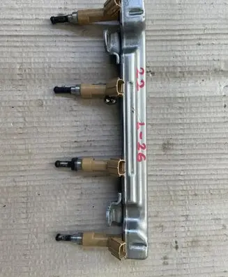 Toyota Auris E180 Fuel injector 232500T030