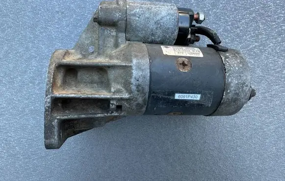 Nissan Patrol Y61 Starter motor 23300VB300