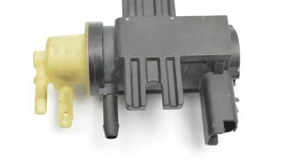 Citroen C4 II Turbo solenoid valve 9677363880