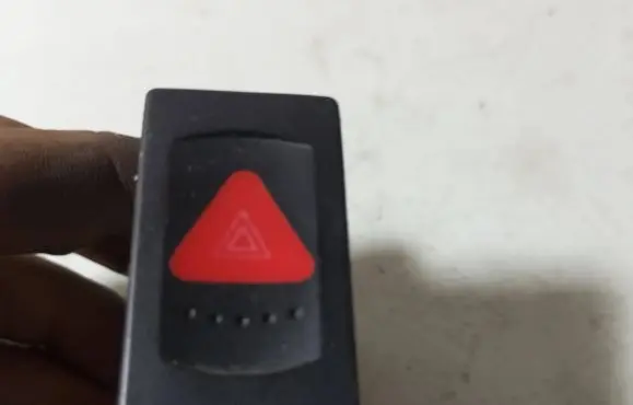 Volkswagen PASSAT B5 Hazard light switch 3B0953235B PA66GF30J