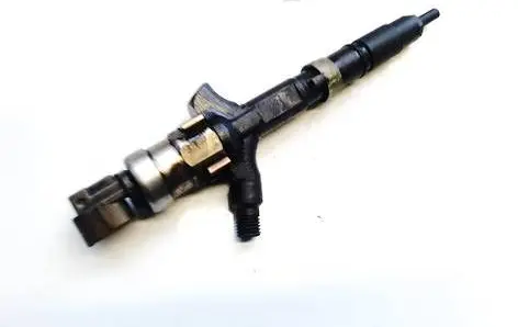 Toyota Avensis T220 Fuel injector 2367027030