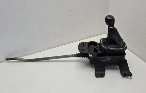 Opel Corsa D Gear shifter/selector 13255833 13205815