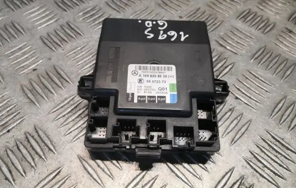 Mercedes-Benz A W169 Door control unit/module 1698208626 A1698208626