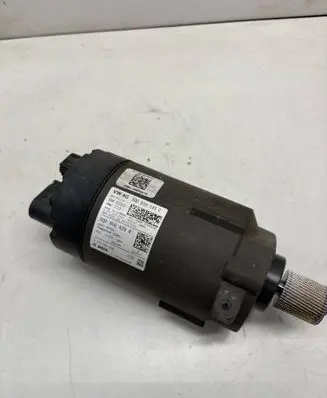 Volkswagen PASSAT B8 Steering rack 5Q0910143C