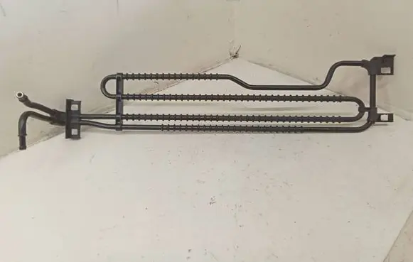 Mercedes-Benz E W212 Power steering radiator 2044601024