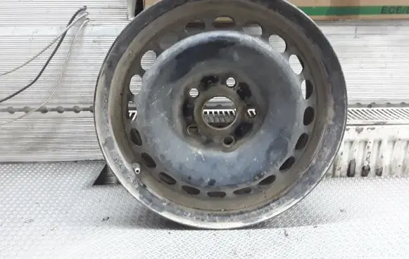 Audi A4 S4 B5 8D R15 steel rim 8D0601027
