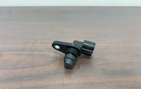Subaru Forester SK Camshaft speed sensor J5T36071