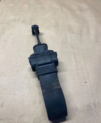 Audi A4 S4 B8 8K Front door check strap stopper 8K0837249B 8K0837267B