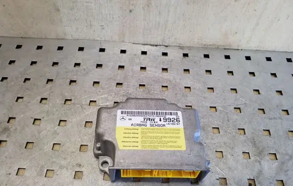 Mercedes-Benz A W169 Airbag control unit/module A169820992