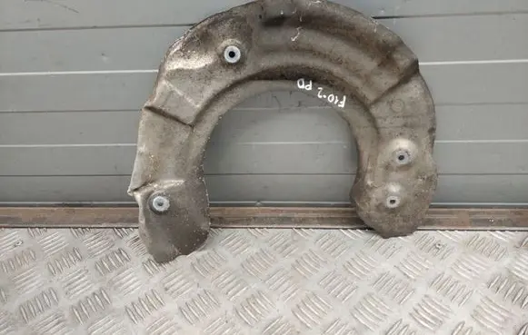 BMW 5 F10 F11 Front brake disc dust cover plate 6775266