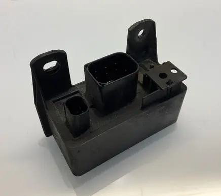 Mercedes-Benz E W211 Glow plug pre-heat relay 