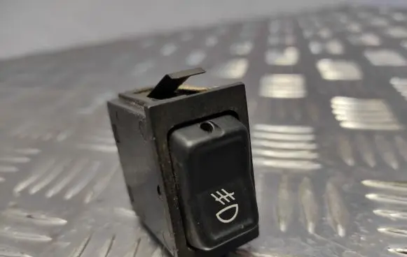 Fog light switch