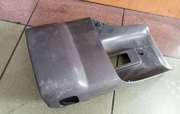 Seat Ibiza III (6L) Steering wheel column trim 6L0858559