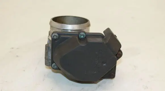 Audi A6 S6 C5 4B Throttle valve F00S3A2422 A2C53085614
