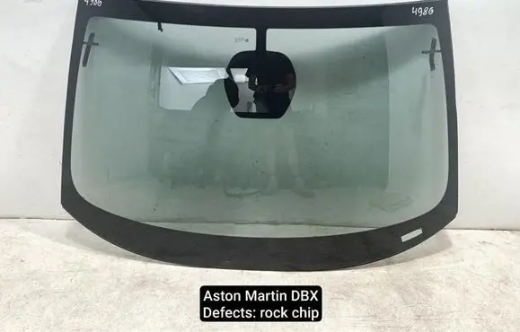 Aston Martin DBX Front windscreen/windshield window 43R001585